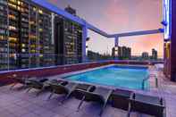 Swimming Pool Ramada Hong Kong Harbour View