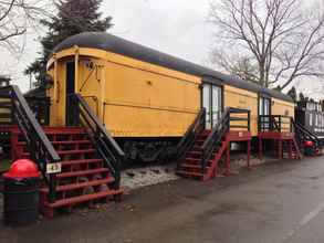 Exterior 4 Red Caboose Motel