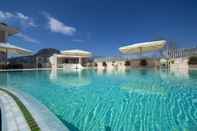 Swimming Pool Hotel Le Rocce