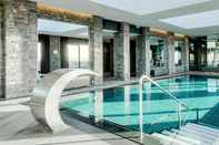 Swimming Pool Van Der Valk Hotel Dordrecht