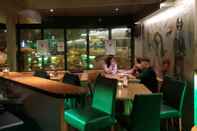 บาร์ คาเฟ่ และเลานจ์ Hotel Post