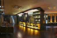 Bar, Cafe and Lounge Lariya Resort