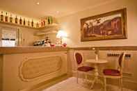 Bar, Cafe and Lounge Hotel Cavour