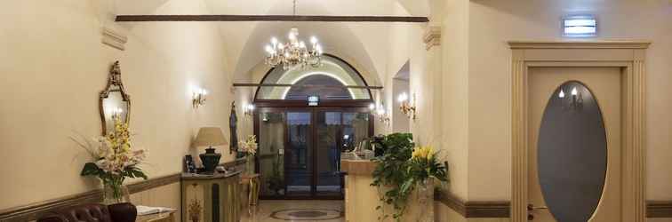 Lobby Hotel Cavour