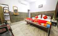 Kamar Tidur 6 Rishikesh Sadan