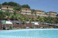 Kolam Renang Indismart Woodbourne Resort