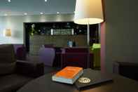 Bar, Cafe and Lounge Hotel Mercure Villefranche en Beaujolais Ici & La