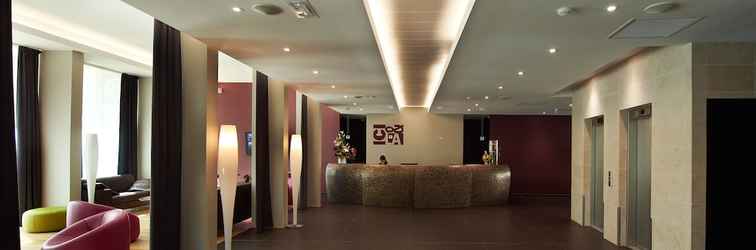 Lobby Hotel Mercure Villefranche en Beaujolais Ici & La