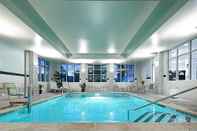 Swimming Pool Residence Inn Boston Logan Airport/Chelsea
