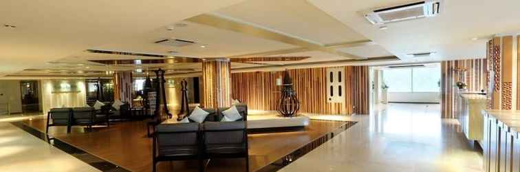 Sảnh chờ Davanam Sarovar Portico Suites Bengaluru