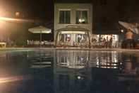 Swimming Pool Hotel Sant Jordi