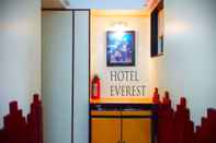 Lobby Hotel Everest