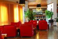 Quầy bar, cafe và phòng lounge UP Pateirahotel