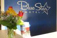 Lobi Blue Star Motel