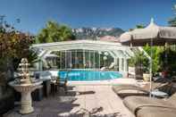 Swimming Pool Hotel Villa Groff