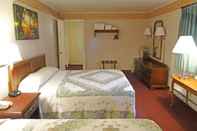 ห้องนอน Amish Country Motel