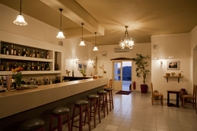 Bar, Kafe dan Lounge Vigla Hotel