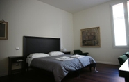 Bedroom 6 Bed & Breakfast Parigi