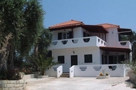 Exterior Olympia Paxos Apartment