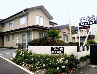 Exterior 2 Airport Palms Motel