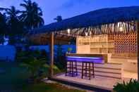 Bar, Cafe and Lounge Reveries Maldives