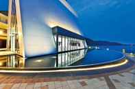 Swimming Pool Auberge Discovery Bay Hong Kong