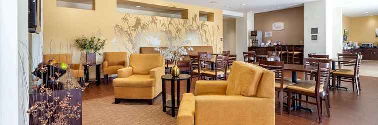 Lobby Sleep Inn & Suites Bismarck I-94