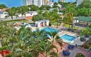 Swimming Pool 2 Hotel Palmarena Plaza