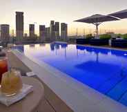 สระว่ายน้ำ 4 Hotel Indigo Tel Aviv - Diamond District, an IHG Hotel