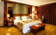 Kamar Tidur 6 Golden Eagle Summit Hotel Kunming