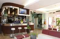 Bar, Kafe, dan Lounge Trocadero