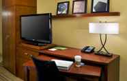 ห้องนอน 6 Courtyard by Marriott Newark Downtown