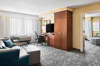 Ruang untuk Umum Courtyard by Marriott Newark Downtown