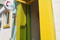 Exterior 710 Guest house Yellow
