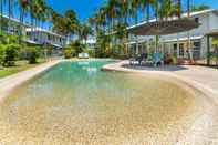 Swimming Pool Coco Bay Resort