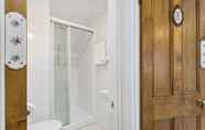 Toilet Kamar 4 Cambridge House