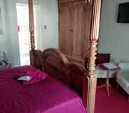 Bedroom 4 The Sycamore Tree