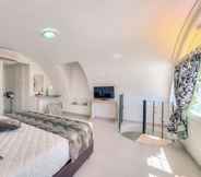 Kamar Tidur 4 Pantheon by Villa Olympia - Adults Only