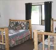 Bedroom 5 Bryce Country Cabins