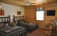 Bedroom 3 Bryce Country Cabins