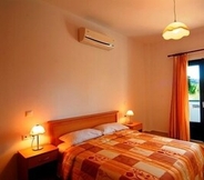 Kamar Tidur 6 Fotini Apartments