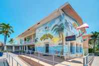 Exterior Hollywood Beach Seagull