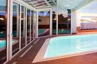 Swimming Pool Hotel im Golfpark Strelasund