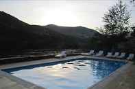 Swimming Pool Hotel Casa do Tua