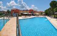 สระว่ายน้ำ 4 Theofilos Superior Resort Hotel & Spa