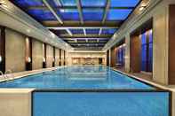 Swimming Pool The Qube Hotel Shanghai Xinqiao