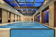Swimming Pool The Qube Hotel Shanghai Xinqiao