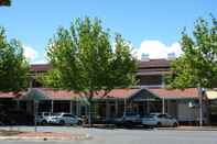 Exterior Adelaide Travellers Inn - Hostel