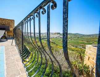 Exterior 2 Bellavista Farmhouses Gozo