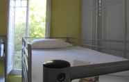 Bilik Tidur 7 Feetup Garden House Hostel Barcelona